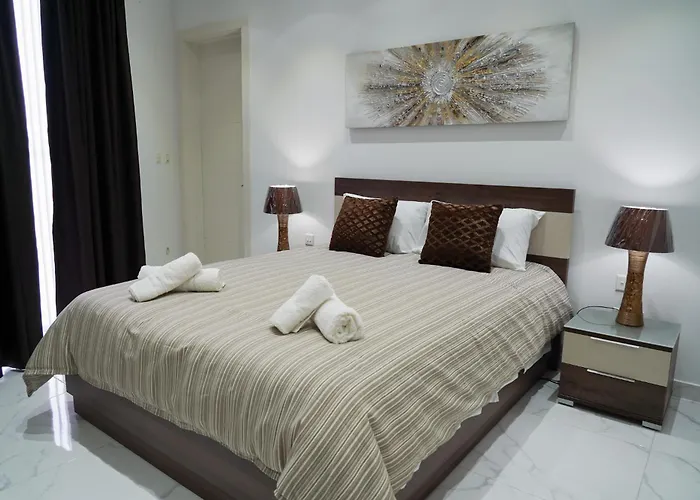 Southview Luxury Penthouse דירה *